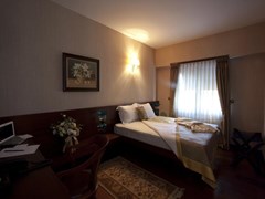 Burckin Suites Hotel - photo 6