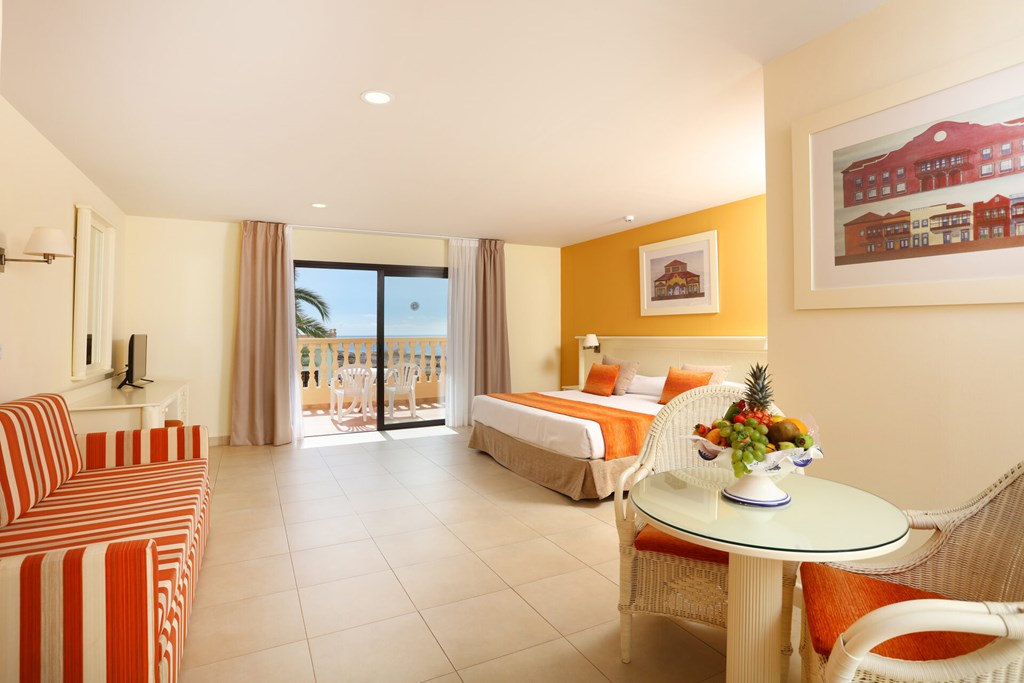 Sunlight Bahia Principe Costa Adeje: Room JUNIOR SUITE SEA VIEW