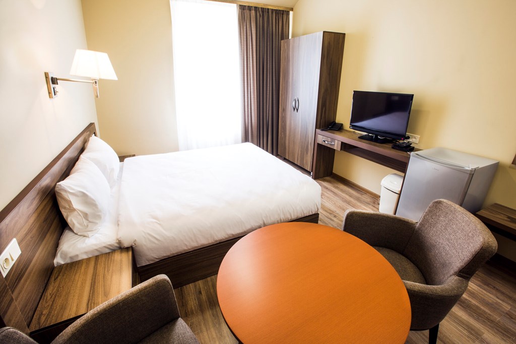 Yerevan Deluxe Hotel