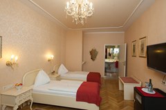 Pertschy Palais Hotel - photo 3