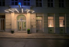 Starlight Suiten Hotel Renngasse - photo 19