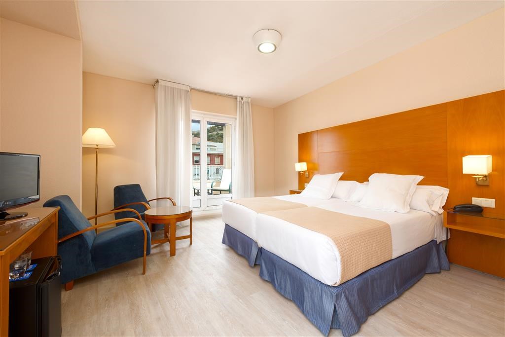 TRYP Ciudad de Alicante Hotel