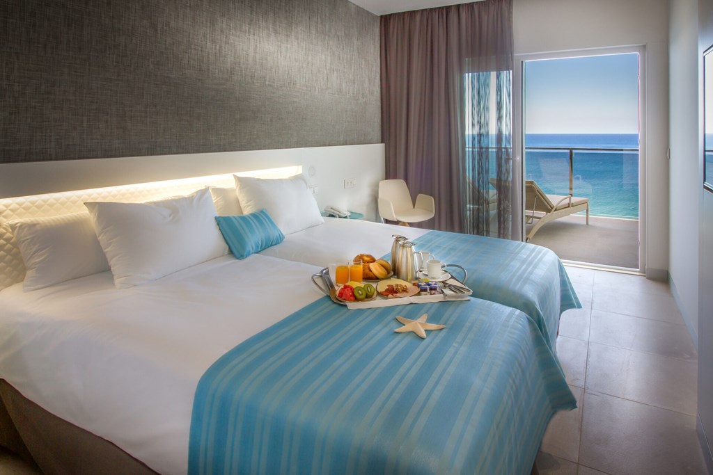 Suitopia  Sol Y Mar Suites Hotel