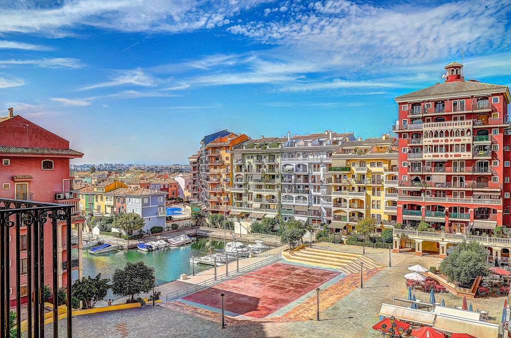 Valencia Port Saplaya Apartamentos