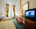 EA Hotel Rokoko