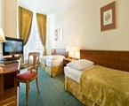 EA Hotel Rokoko