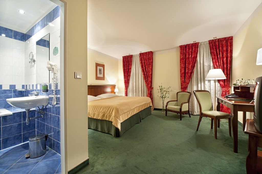 EA hotel Jeleni Dvur Prague Castle