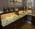 Select Suites & Spa