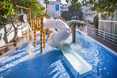 GHT Balmes - Apartaments & Splash - photo 25