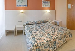 GHT Balmes - Apartaments & Splash - photo 13