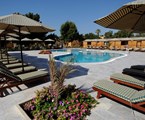 BM Beach Resort: Pool