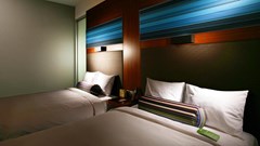 Aloft Abu Dhabi: Room - photo 8