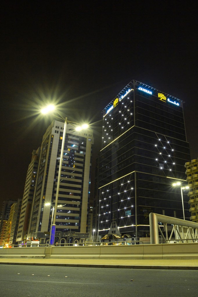 Jannah Burj Al Sarab: Hotel exterior