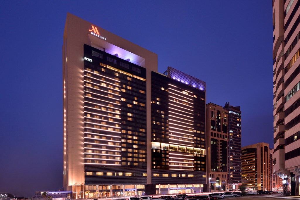 Marriott Downtown Abu Dhabi: Hotel exterior