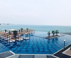 Royal M Hotel Abu Dhabi: Pool