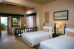 Cove Rotana Resort: Room - photo 7