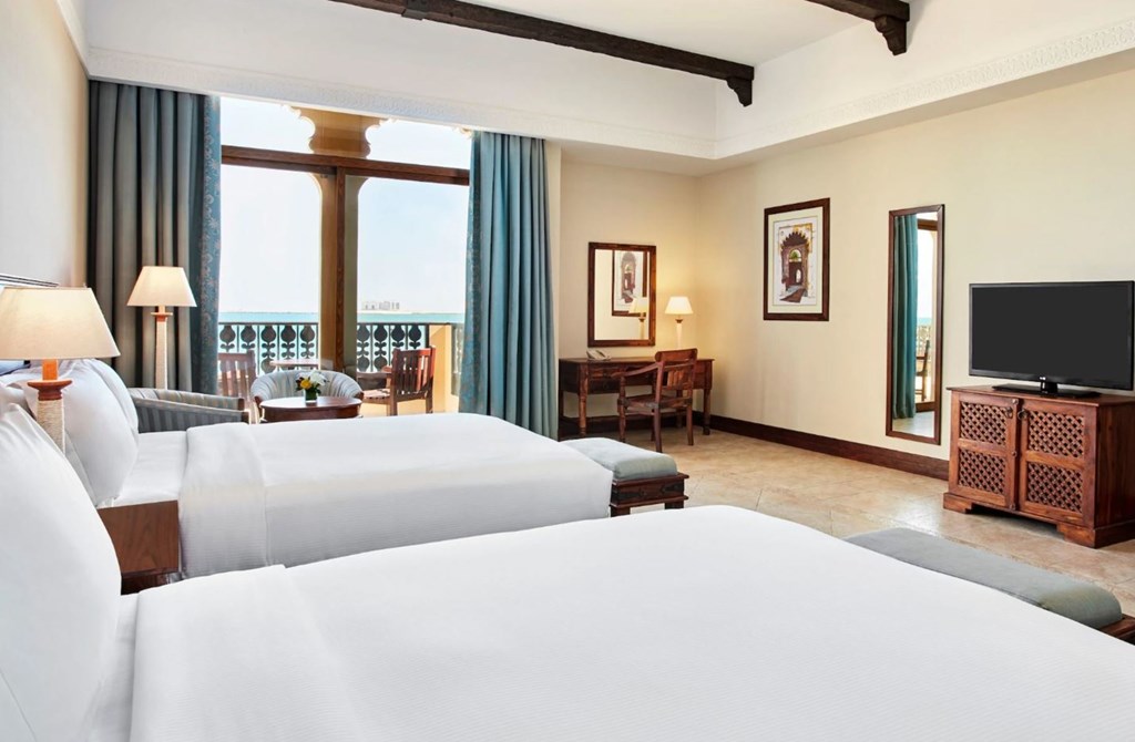 Hilton Al Hamra Golf And Beach Resort: Room