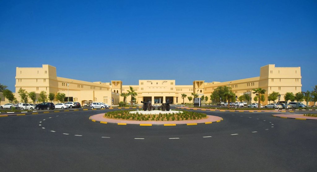 Hilton Al Hamra Golf And Beach Resort: Hotel exterior