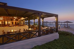 Hilton Al Hamra Golf And Beach Resort: Restaurant - photo 4