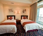 Cassells Al Barsha Hotel: Room