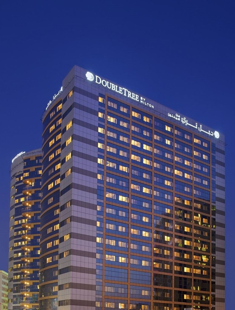 DoubleTree by Hilton Hotel and Residences Dubai – Al Barsha: Hotel exterior