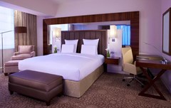 Sheraton Dubai Mall of the Emirates Hotel: Room - photo 7