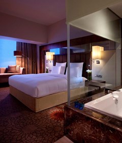 Sheraton Dubai Mall of the Emirates Hotel: Room - photo 5