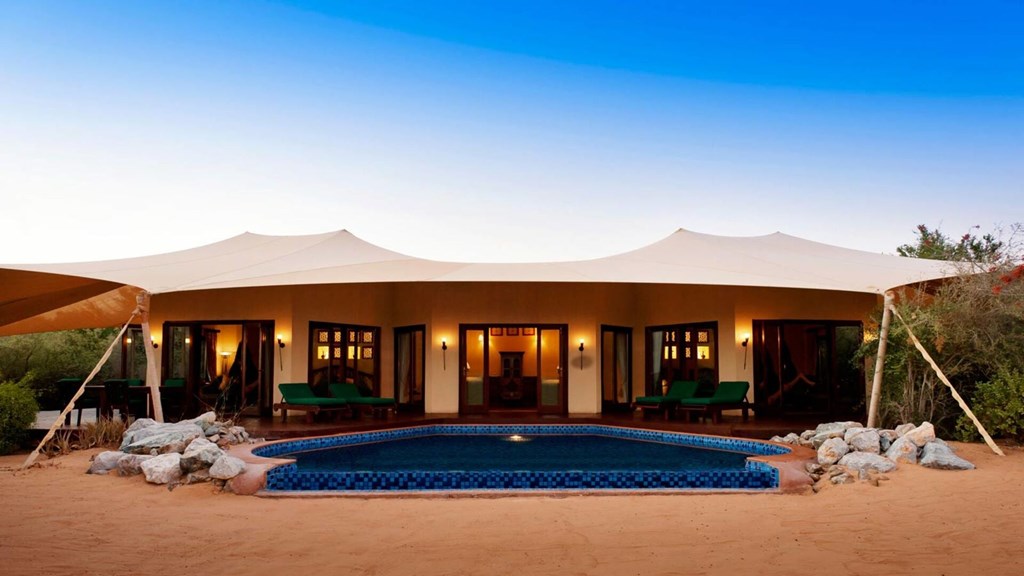 Al Maha, a Luxury Collection Desert Resort & Spa: Hotel interior