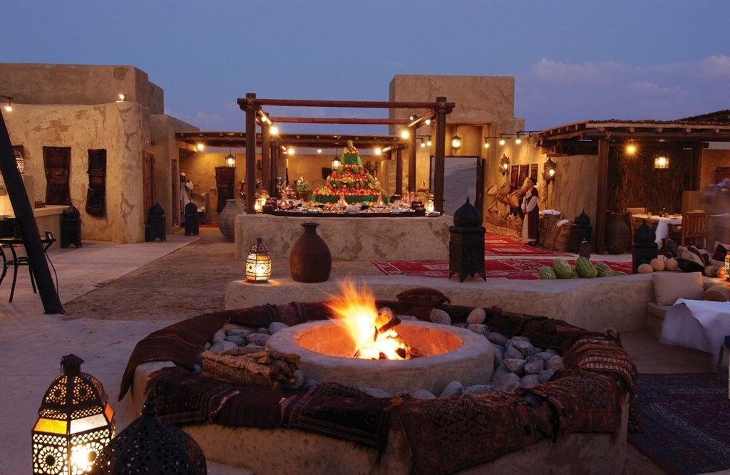 Bab Al Shams Desert Resort And Spa: Hotel interior