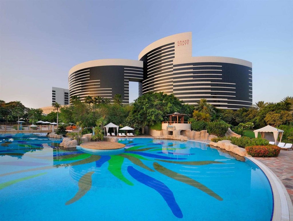 Grand Hyatt Dubai: Hotel exterior