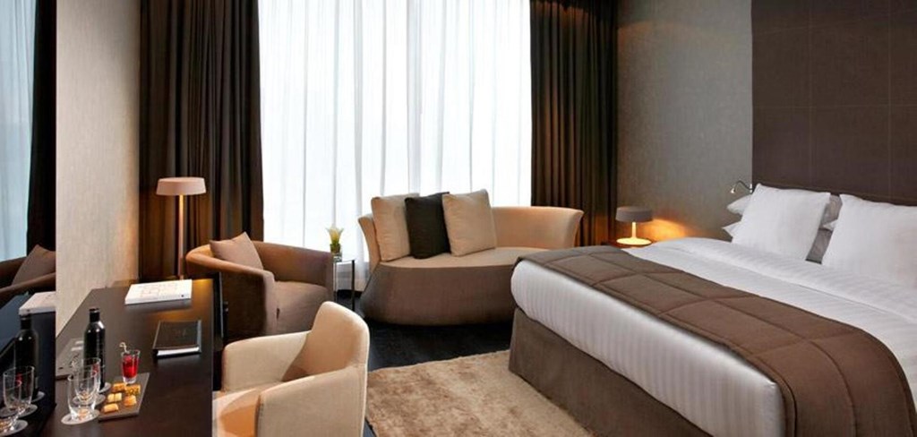 The Canvas Dubai MGallery by Sofitel: Room