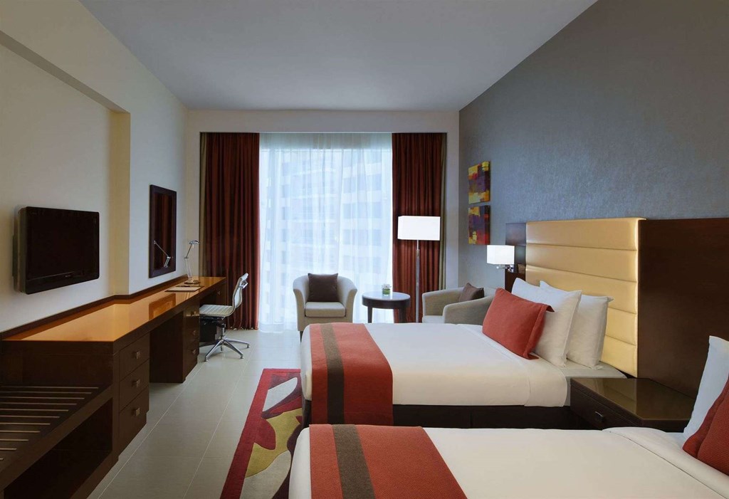 Millennium Central Downtown: Room