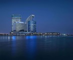 Crowne Plaza Dubai Festival City: Hotel exterior