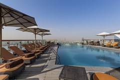 Hilton Dubai Creek: Pool - photo 4