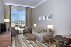 Hilton Garden Inn Dubai Al Muraqabat: Room - photo 5