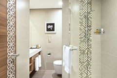 Hilton Garden Inn Dubai Al Muraqabat: Room - photo 7