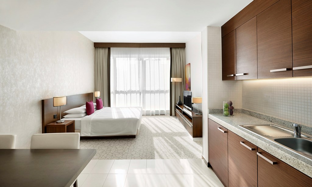 Hyatt Place Dubai Al Rigga: Room
