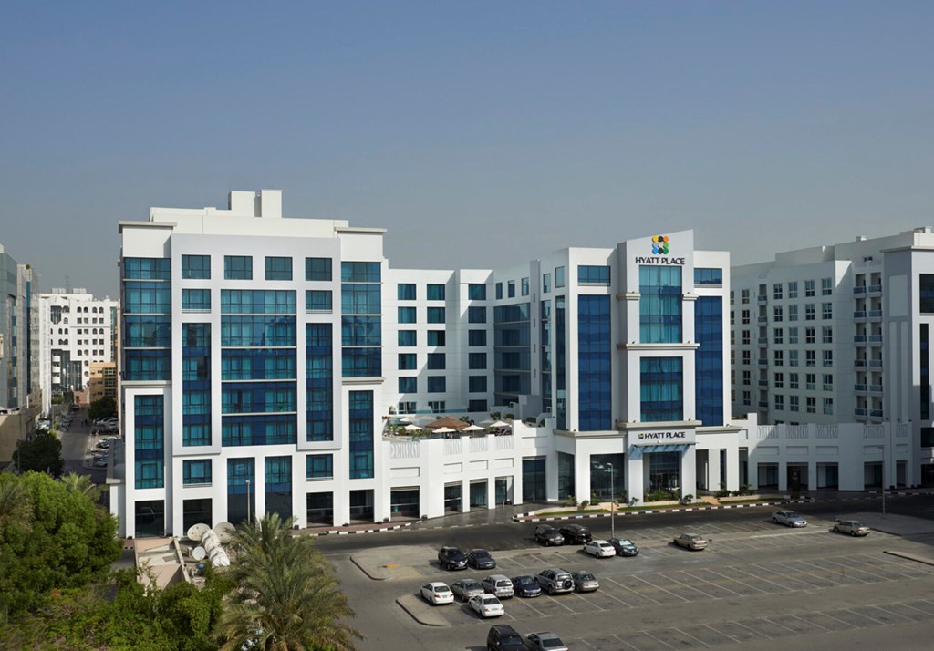 Hyatt Place Dubai Al Rigga: Hotel exterior