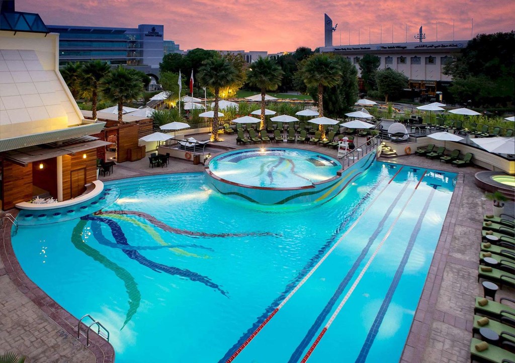 Jumeirah Creekside Hotel: Pool