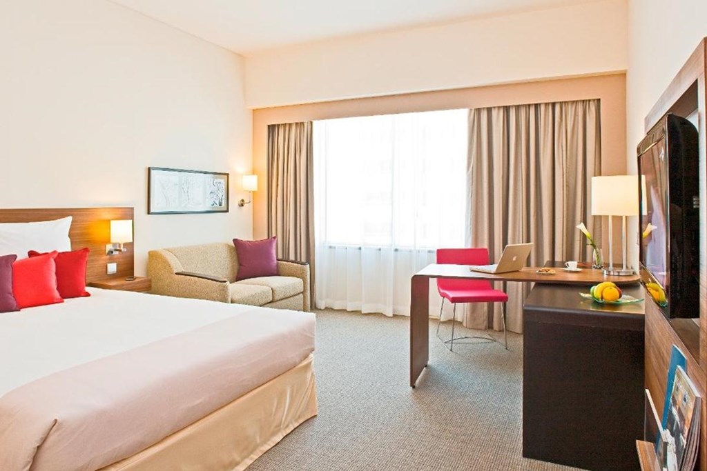 Novotel Deira City Centre: Room