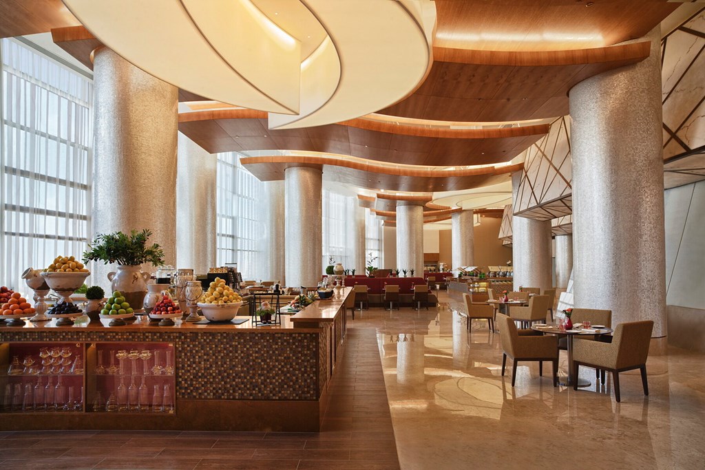 Swissôtel Al Ghurair Dubai: Restaurant