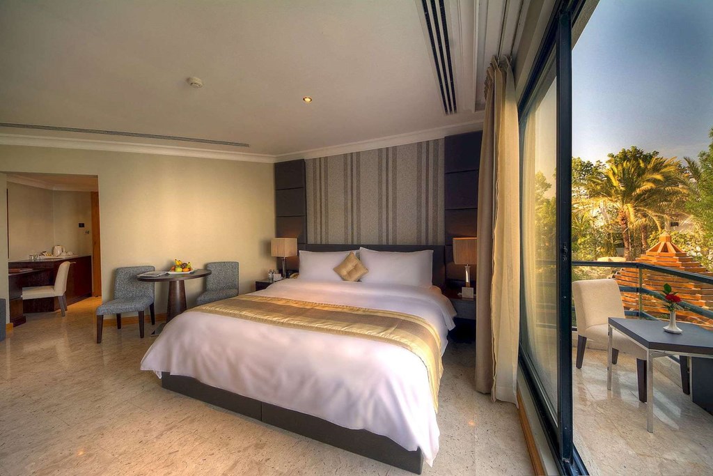 Dubai Marine Beach Resort & Spa: Room