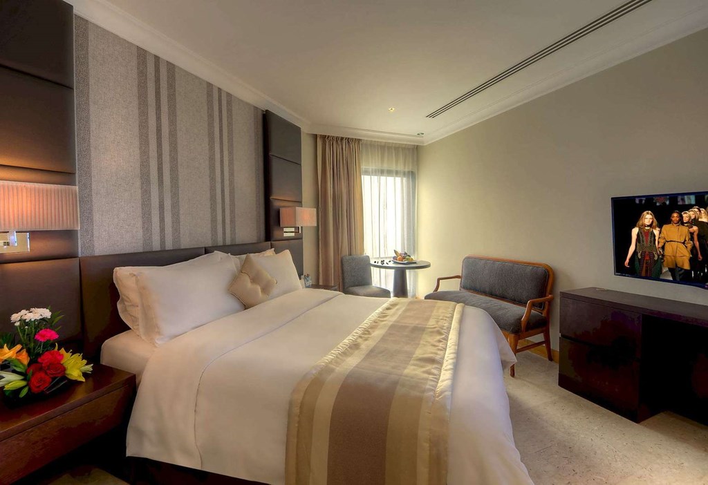 Dubai Marine Beach Resort & Spa: Room