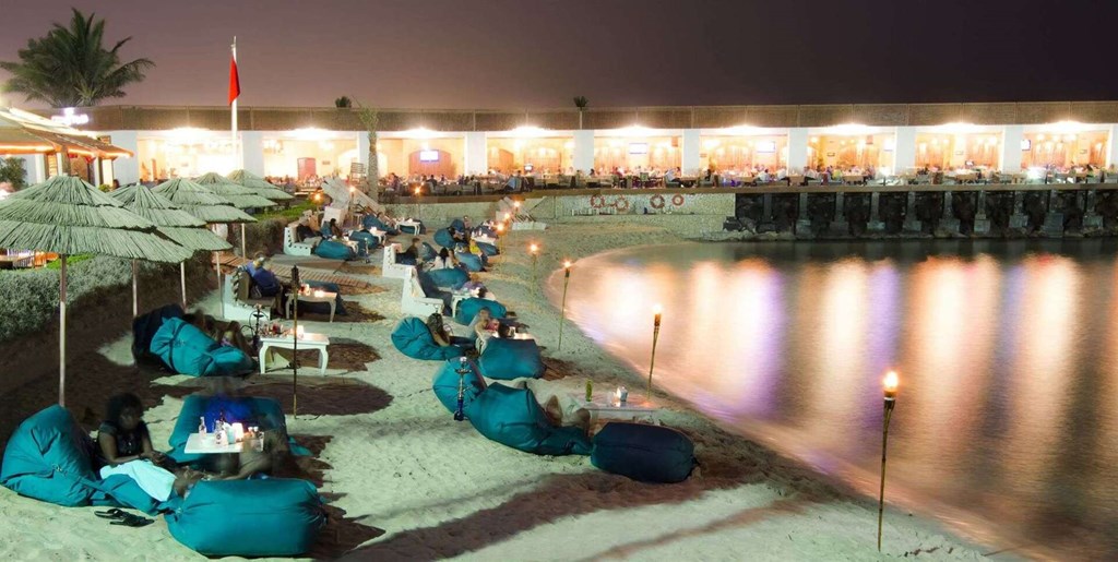 Dubai Marine Beach Resort & Spa: Beach