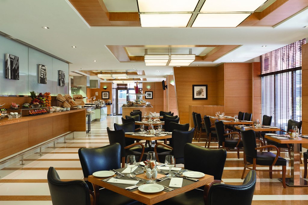 Delta Hotels by Marriott Jumeirah Beach Dubai: Restaurant