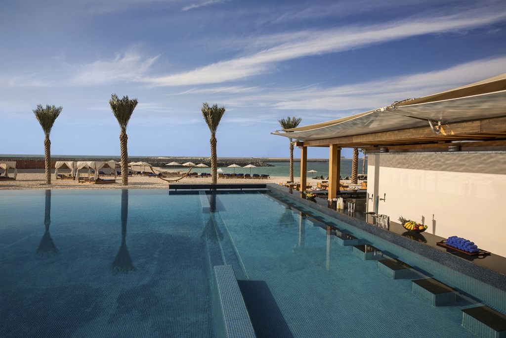 DoubleTree by Hilton Hotel Dubai - Jumeirah Beach: Pool