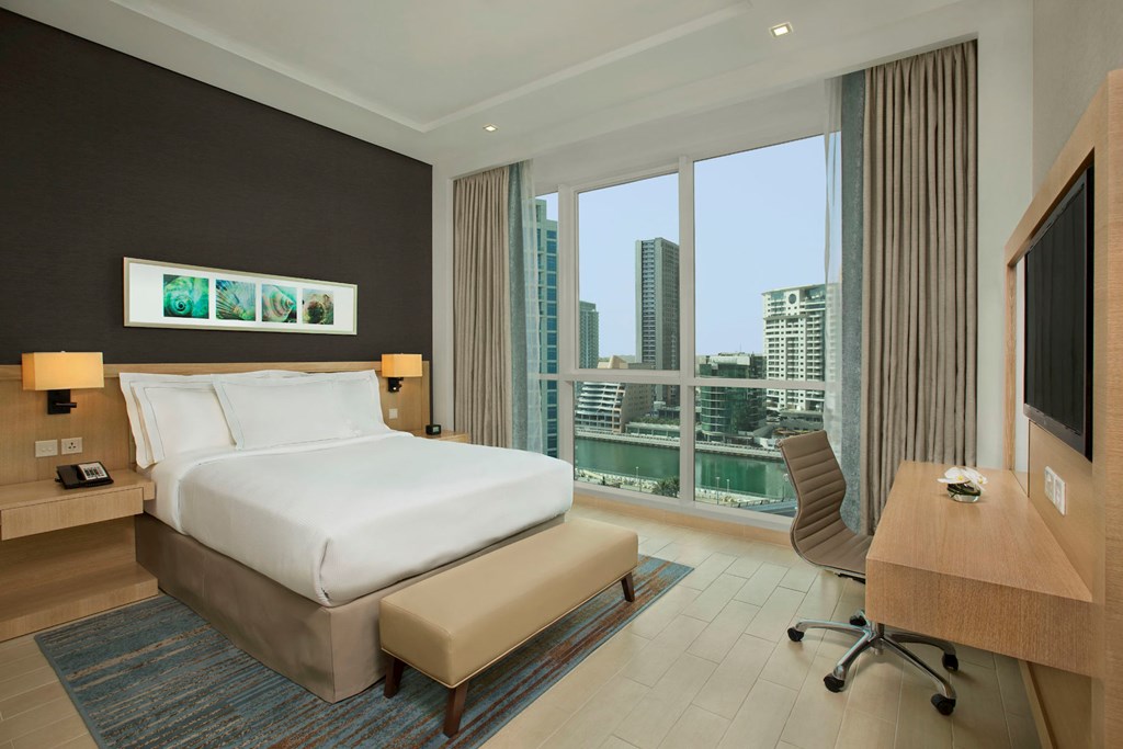 DoubleTree by Hilton Hotel Dubai - Jumeirah Beach: Room