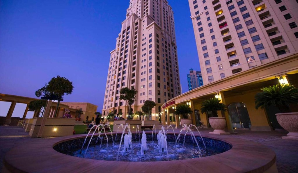 Roda Amwaj Suites Jumeirah Beach Residence: Hotel exterior