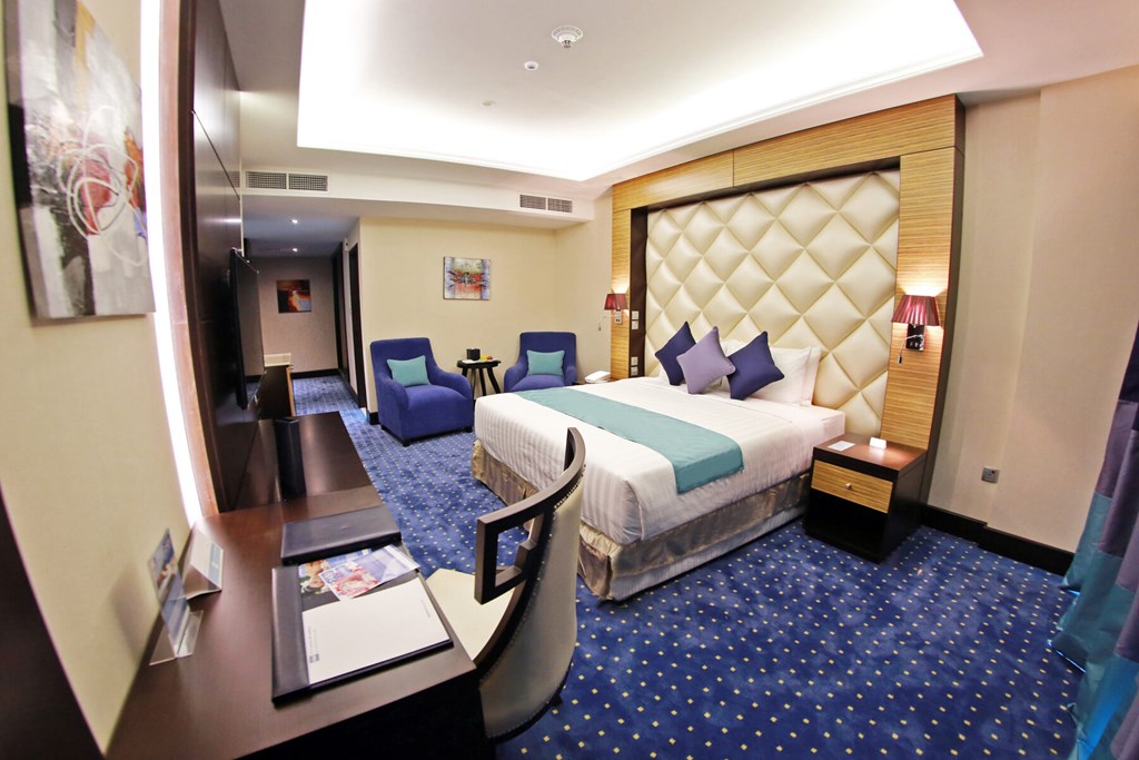 Armada BlueBay Hotel: Room