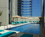 Rove Dubai Marina: Pool